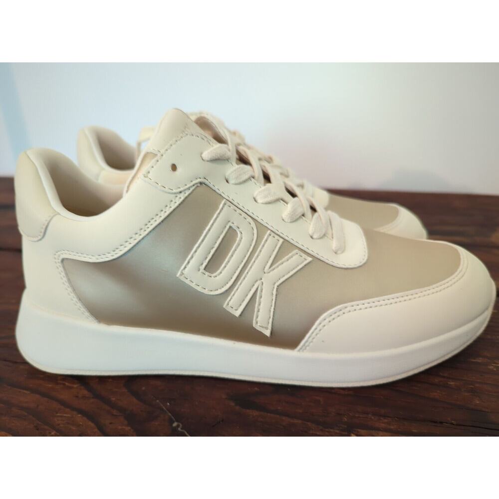 DKNY  Oaks Logo Women’s 8 Lace Up Sneakers Ivory Gold NEW